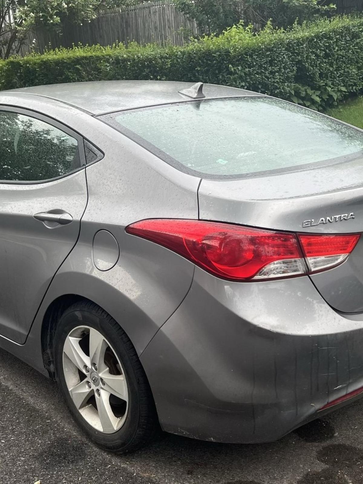 2011年现代 Elantra 出售