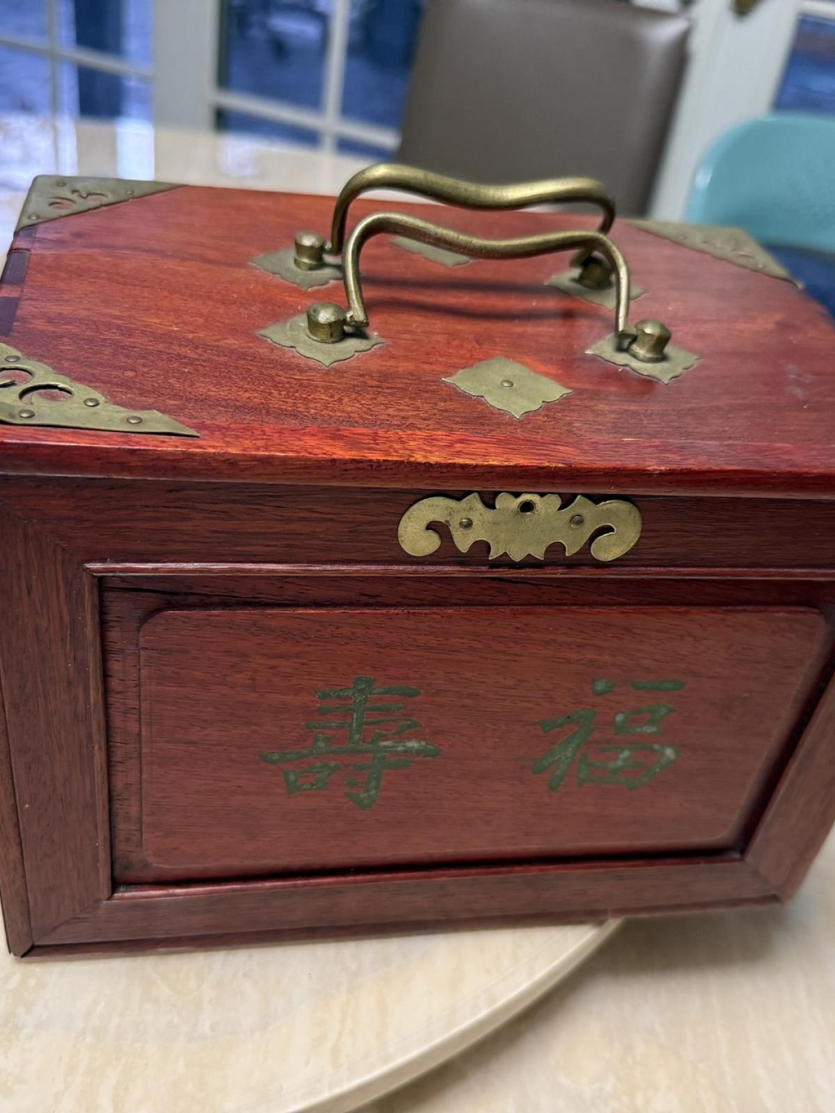 老麻将牌一副