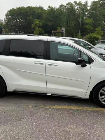 2023 Toyota Sienna XSE AWD 高配 | 7.2万里程