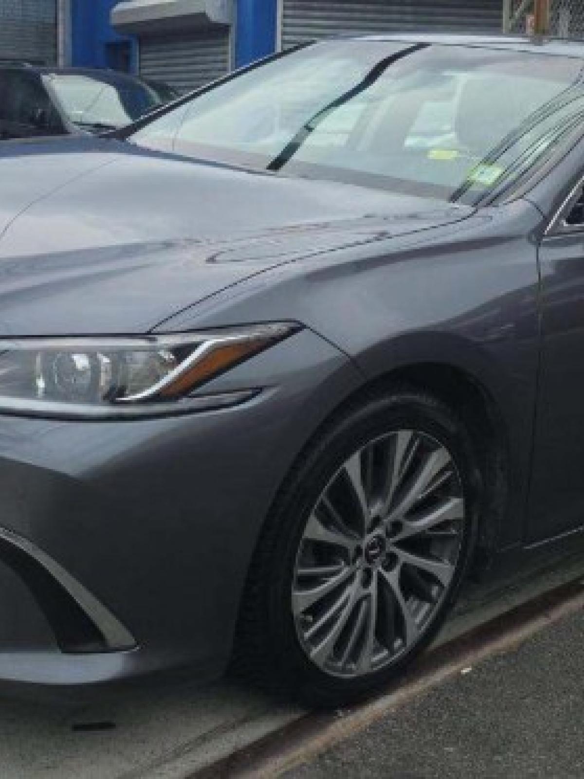 2021 Lexus ES 350 - 63000 miles - One Owner - No Accidents