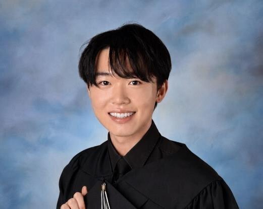 纽约市7高中生获密尔肯学者 华生占2席