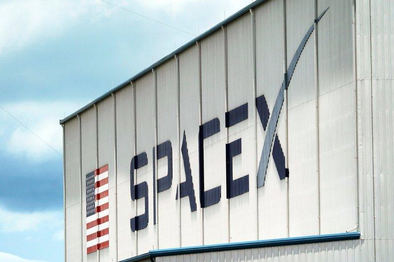 路透：SpaceX发行5档债券 筹250亿美元推AI计划