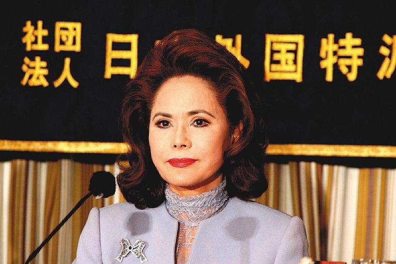「黛薇夫人」年过80涉施暴 出庭承认起诉内容