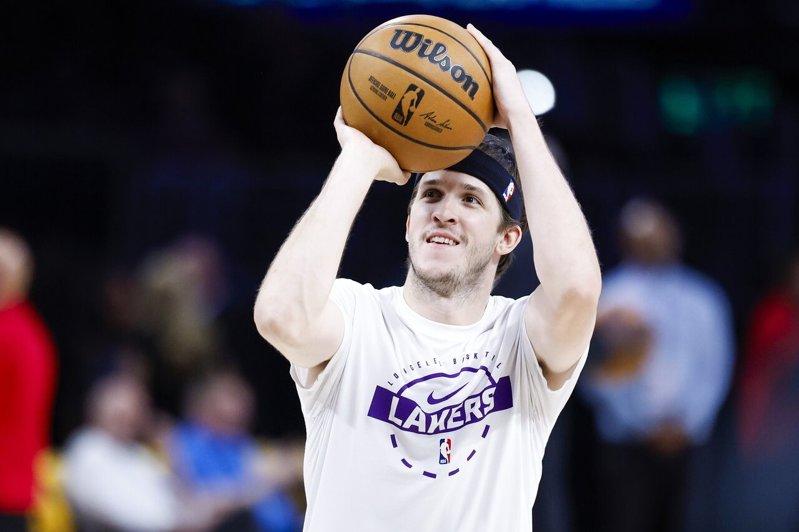 NBA／顶薪续留湖人 里夫斯签4年1.85亿元创落选秀纪录