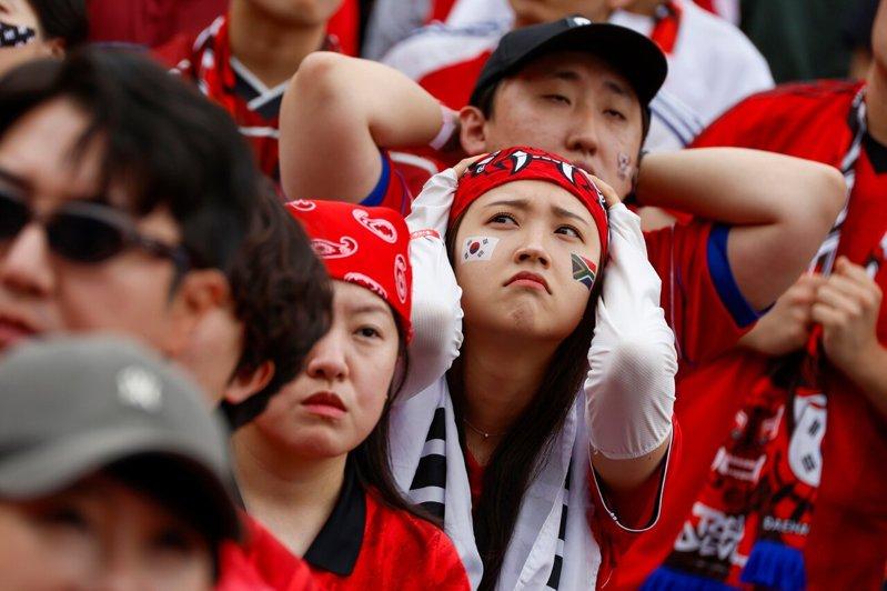 世界杯╱求晋级…南韩球迷喊「要当日本人」为宿敌加油