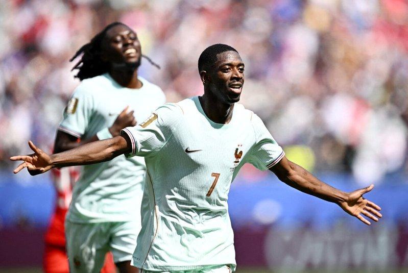 世界杯／上半场戴帽写32年纪录 法国登贝莱：我前两场踢得更好