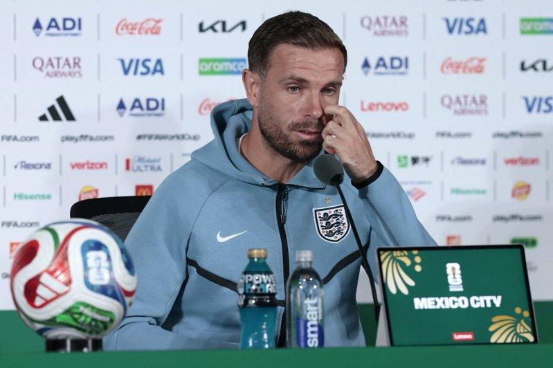 世界杯／乐极生悲摔断手 英格兰老将动完手术仍想上场