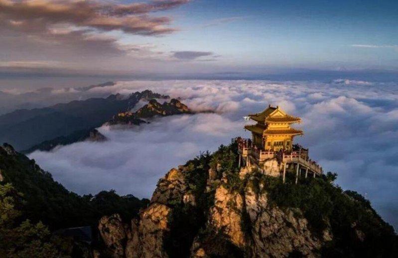 河南老君山景区招人看云海 山顶住30天月薪6万包食宿