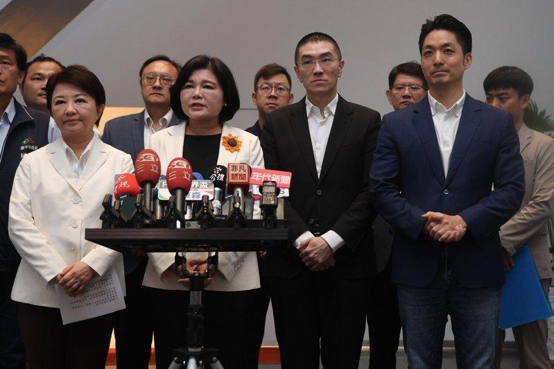 蓝4县市长聚台中反毒油 张丽善批中央失态、谢国梁反对「少吃炸鸡」