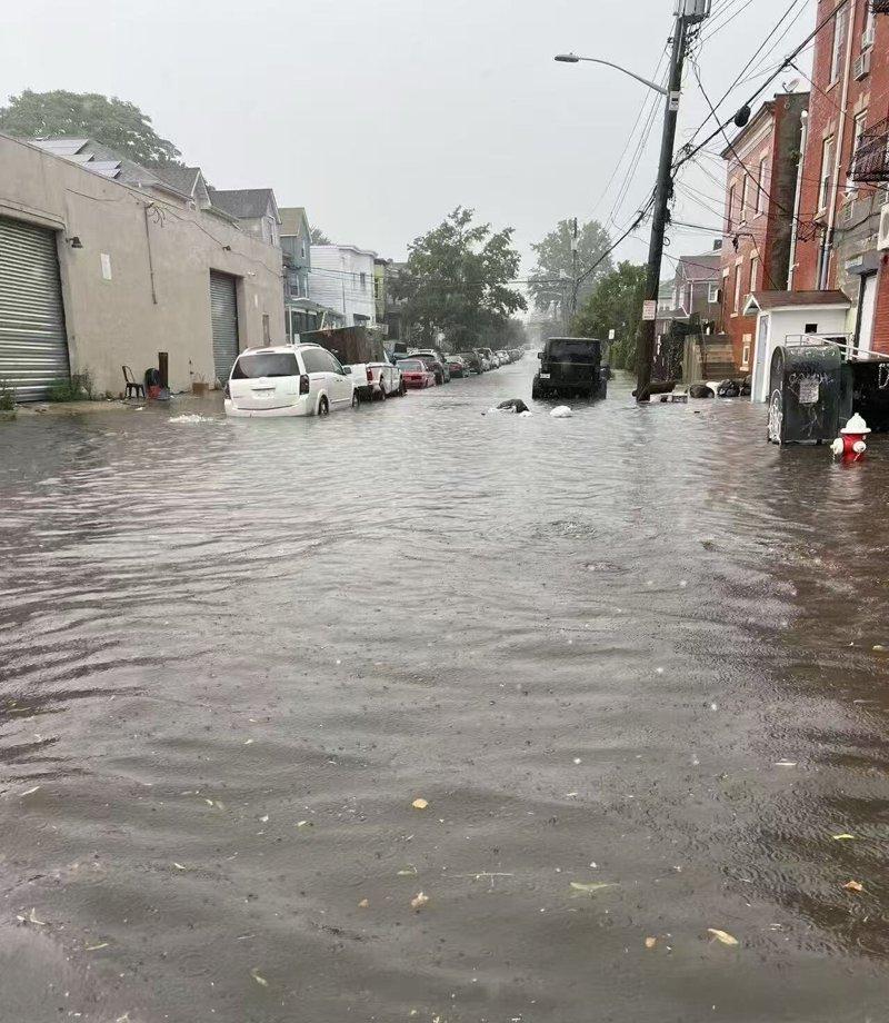 又是狂风暴雨 纽约市及三州地区龙卷风警告