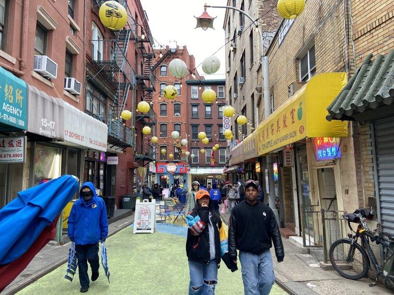 纽约市推「小商家开放计划」华埠店家有望减负