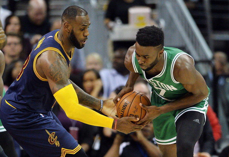 NBA／76人3MVP携手出击 布朗迎新队友詹姆斯：开球吧