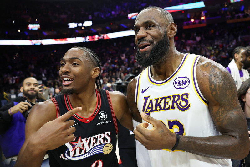 NBA／马克西领衔76人3巨头当说客 詹姆斯与费城早有渊源