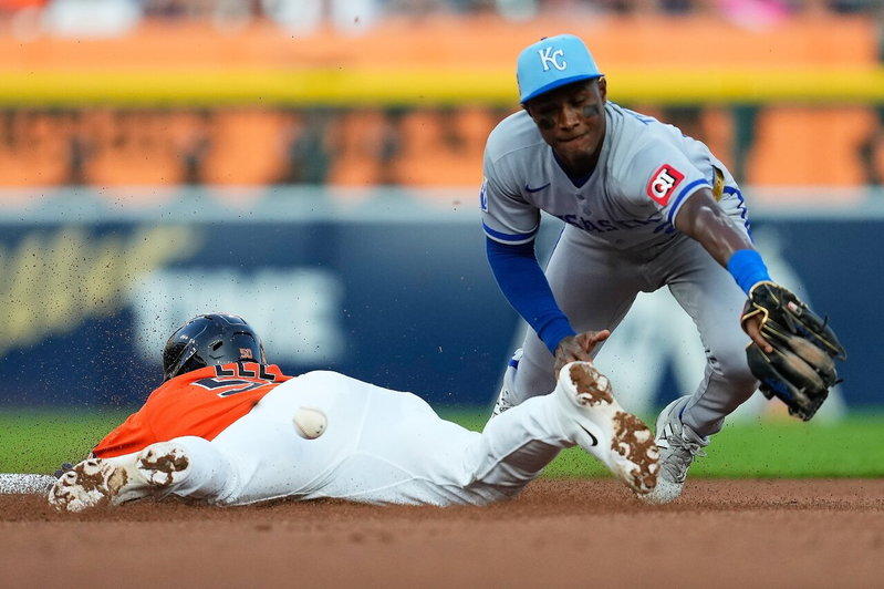 MLB／李灏宇化身2出局「得点圈之鬼」 双安推进连9场敲安