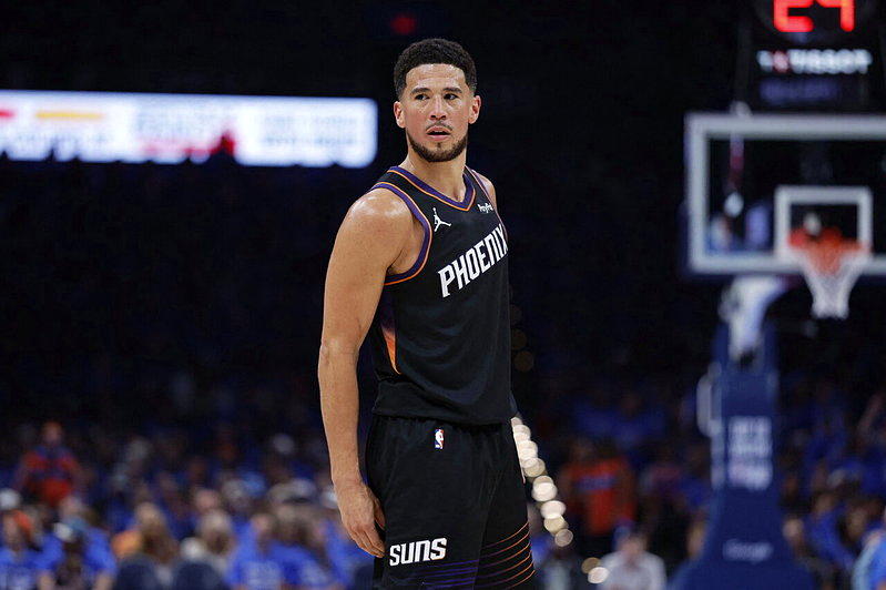 NBA／布克新欢是大11岁超模 女方曾跟C罗谈过恋爱