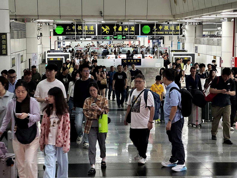 香港选民连续五年减少 总数大减逾35万人