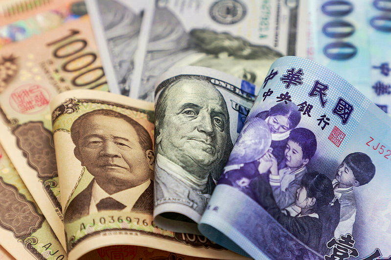 日圆为何这么弱？与他国利差太大