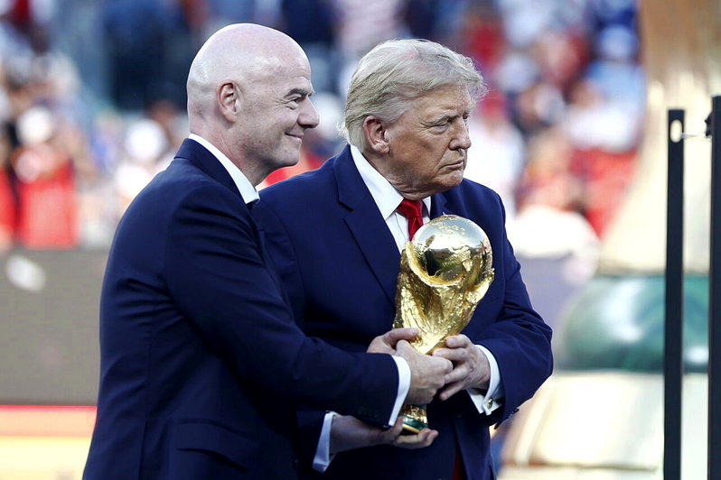 FIFA主席想卖世界杯遭逼宫 传多次打电话给白宫求救…没人接