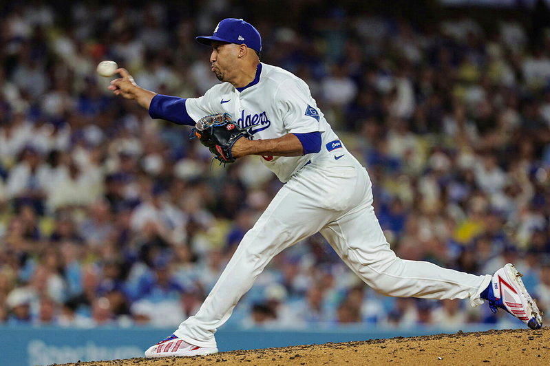 MLB／迪亚兹终于没砸锅 道奇连打美中炉主皇家都只能险胜