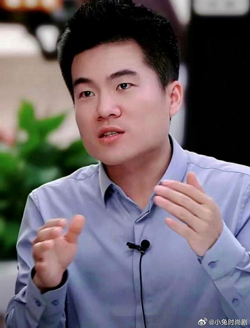 继黄子韬后…董宇辉加入订制卫生巾赛道 预计10月上架