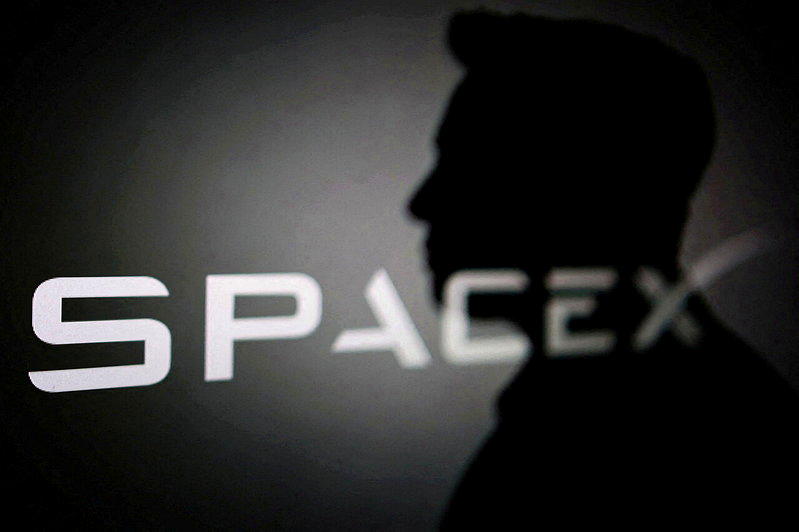 SpaceX推Grok 4.6扩张AI版图 马斯克估AI营收9月超其他事业