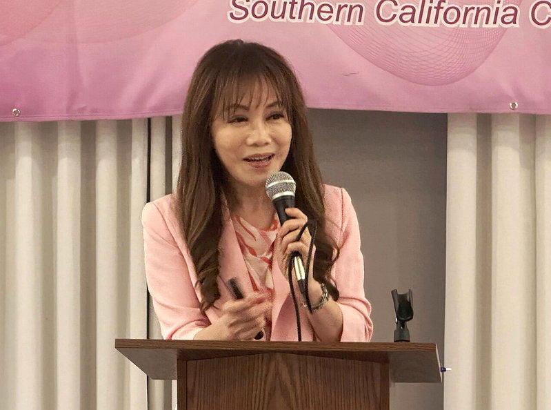 台女曾到伊朗、北韩采访 每次访美都进小黑屋