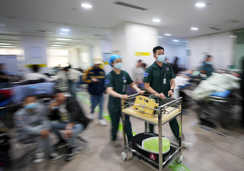 中国7月添加新冠确诊52.2万例 较6月暴增5.6倍