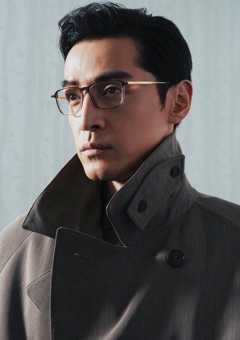 胡歌帅出新高度 穿Giorgio Armani新任总监首作2026秋冬经典重现