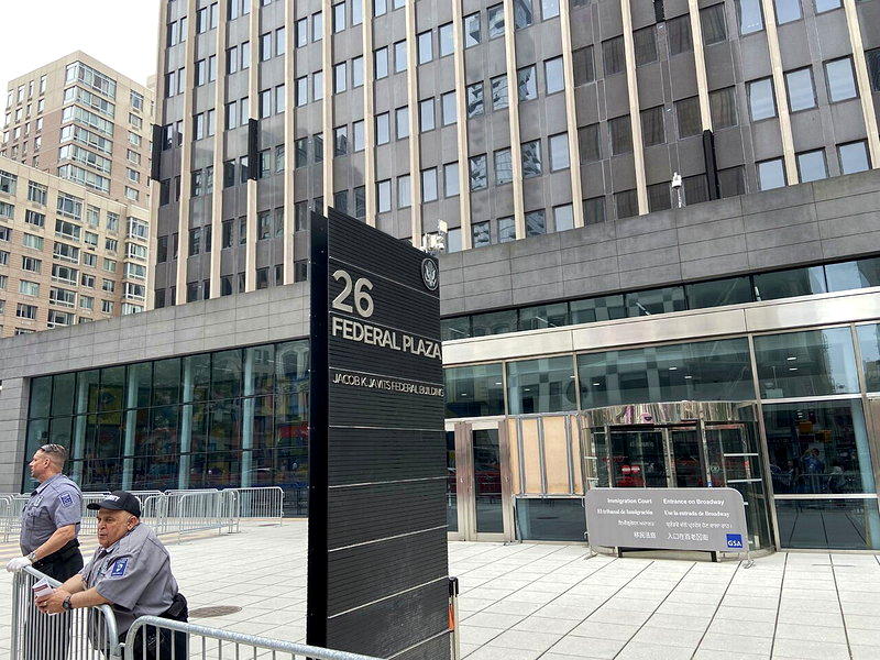 纽约移民法庭95案集中排期 逾四分之三缺席遭令递解