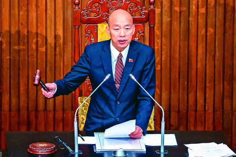 韩国瑜又怒了 轰「执政权大不过宪法」