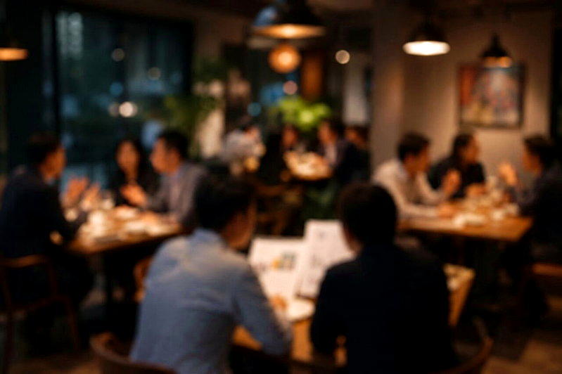 湾区华人上餐馆 笑称：前后左右都在聊跳槽、股票与学区房「完美循环」