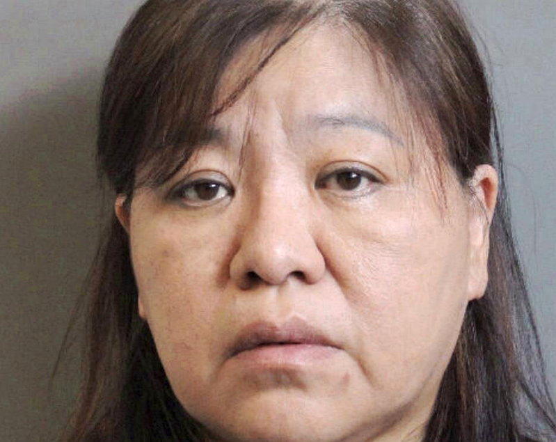 华人护理员涉窃长者身分 开5信用卡盗刷逾13.8万