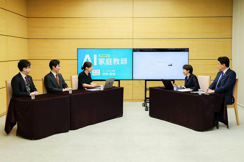 日本AI转型上热下冷 高市上家教课 企业半数员工得自学