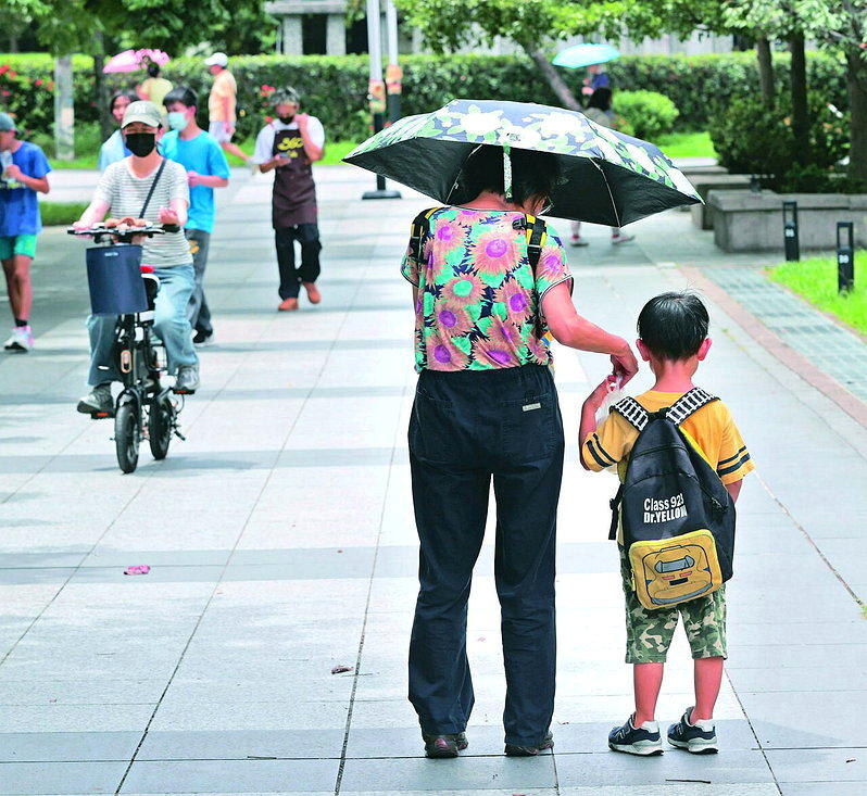 50年后…台人口恐腰斩剩1215万人 工作年龄人口减近2/3