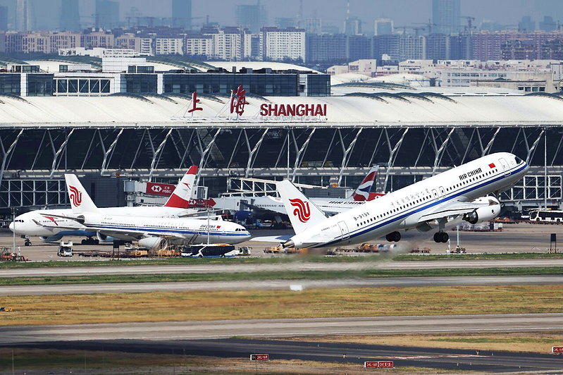 航油暴涨75%拖累获利 中3大航空上半年合亏逾380亿元