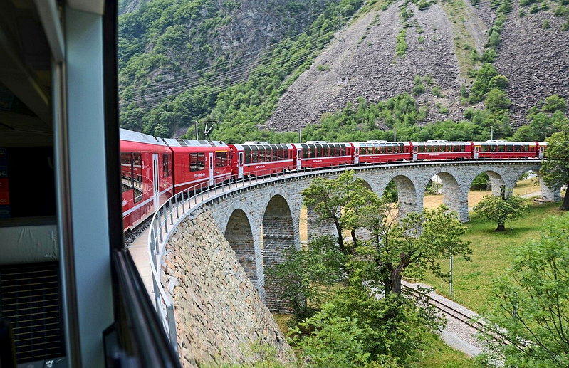 赏秋叶最佳火车之旅 3旅游达人都推荐这路线