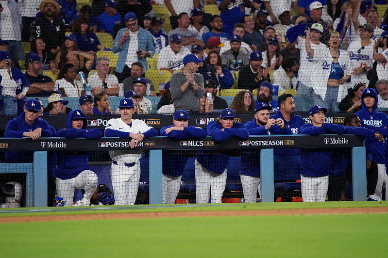 MLB／酿酒人单场3轰抢先听牌 卫冕军道奇被逼入淘汰边缘