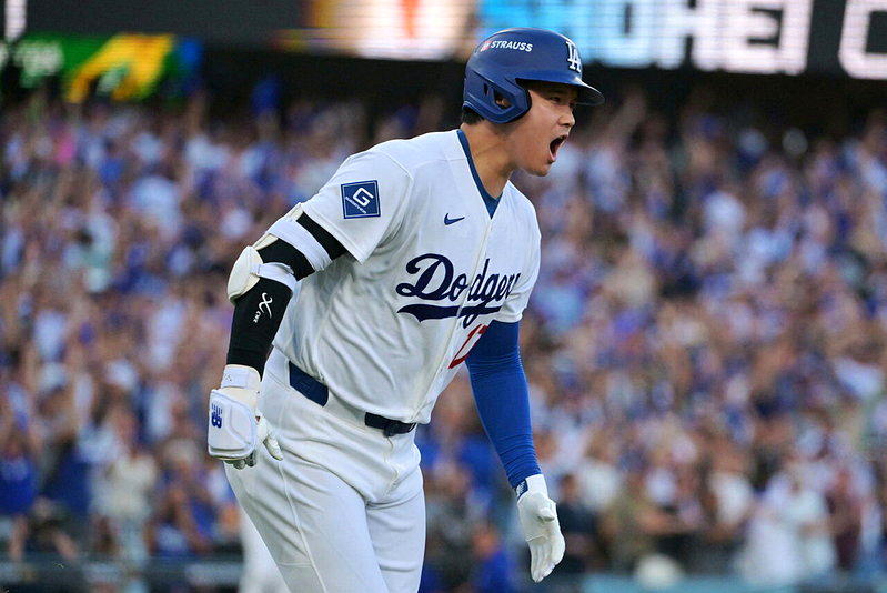 MLB/大谷醒了 绝境敲3分砲 时隔58天再开轰霸气丢棒发泄