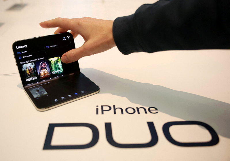 苹果首款折叠手机iPhone Duo开售，需求强劲并实施限购