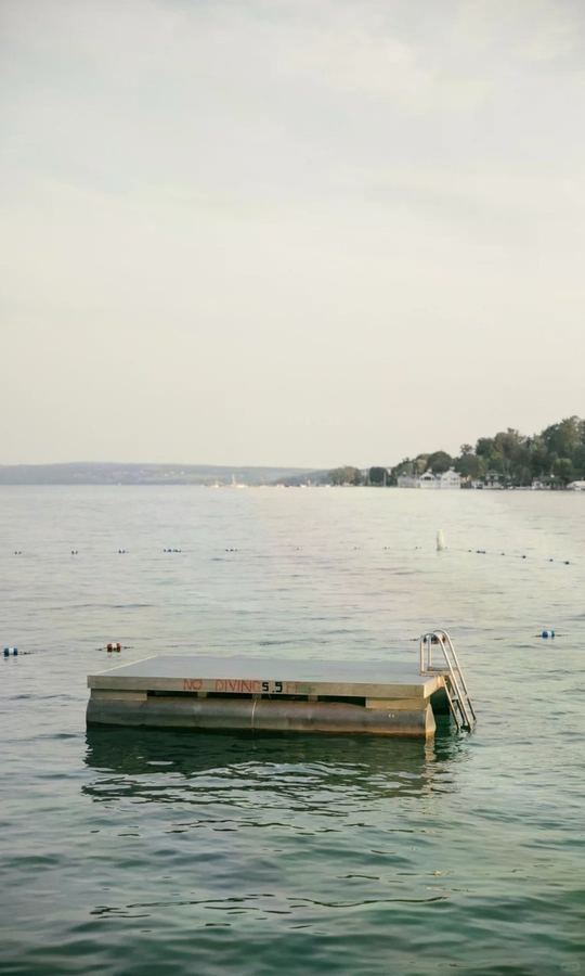 纽约上州｜地球最后的夜晚 Skaneateles, 此时立秋，湖...
