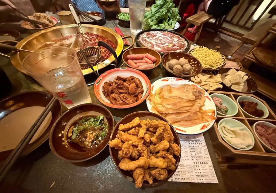 纽约无人不识的一家火锅店 位于法拉盛王子街隐藏着一间红遍门边天的...